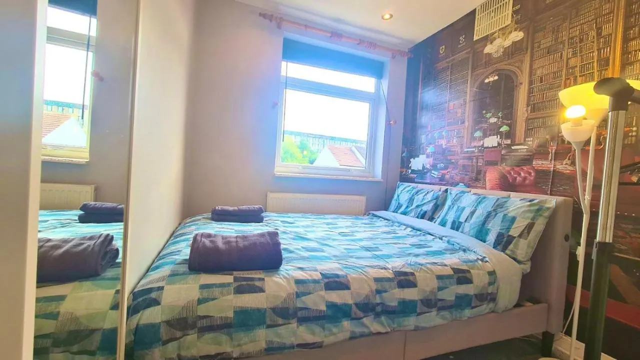 לונדון Cosy Room In East Ham בריטניה